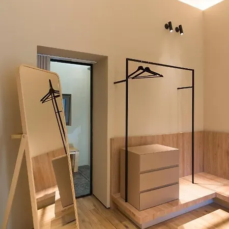 Filhome 44 卡塔尼亚